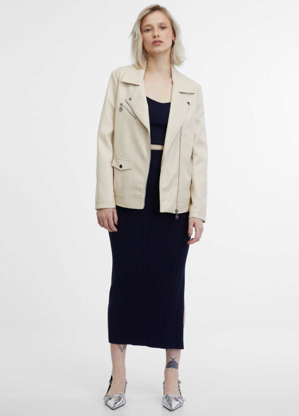 Светло-бежевая демисезонная куртка косуха Orsay