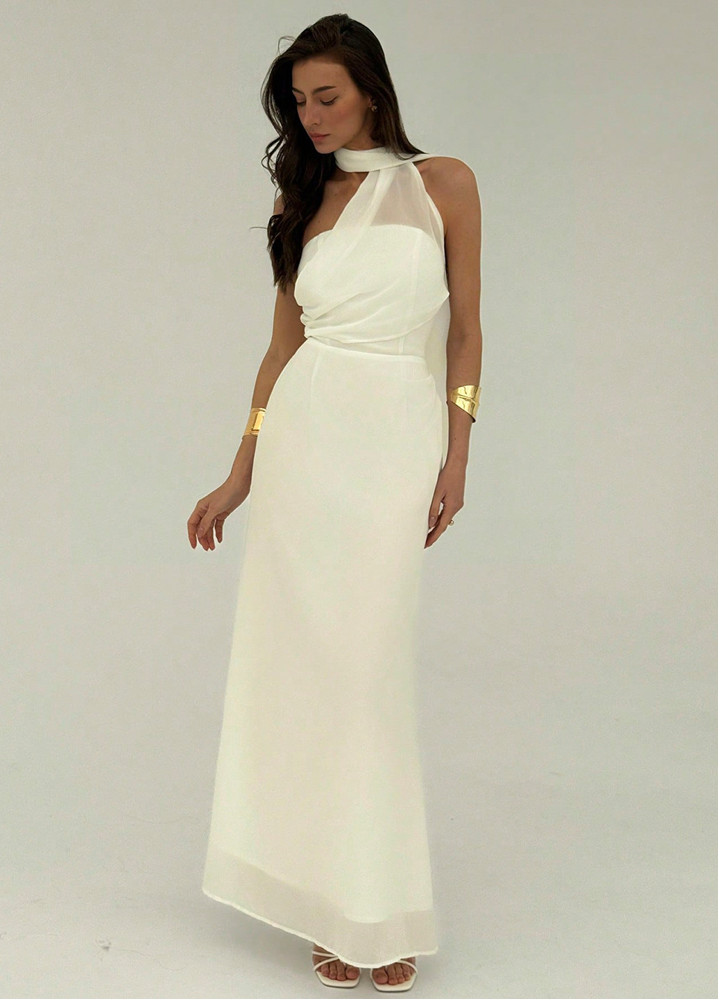 Белое праздничный, вечернее платье с открытой спиной SHEIN однотонное