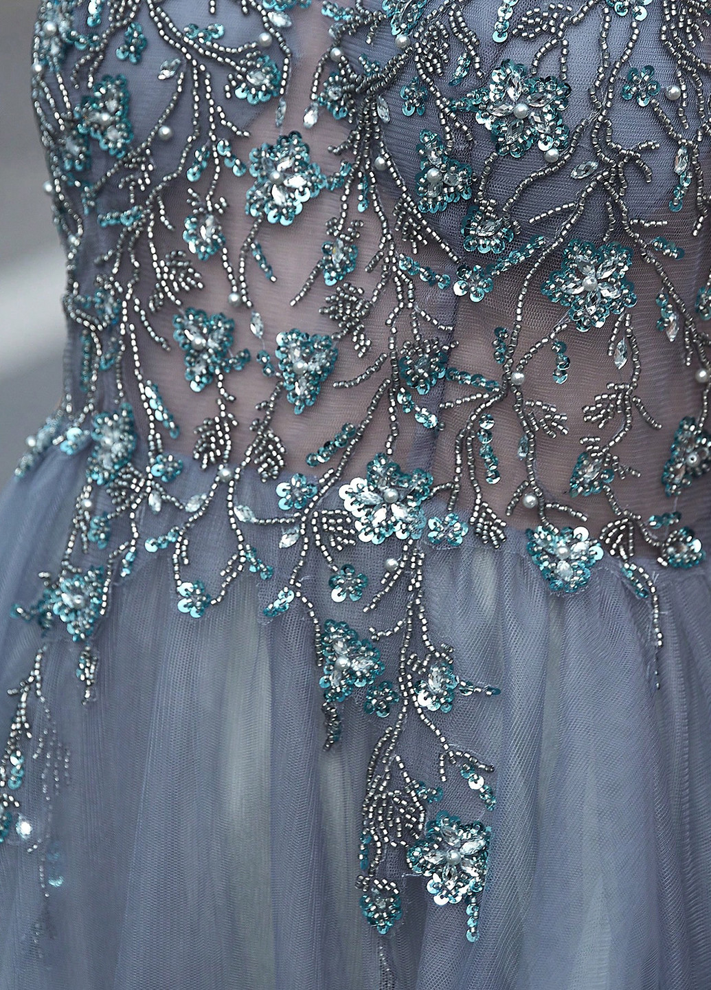 Серо-голубое вечернее платье с пышной юбкой, с открытой спиной SHEIN однотонное