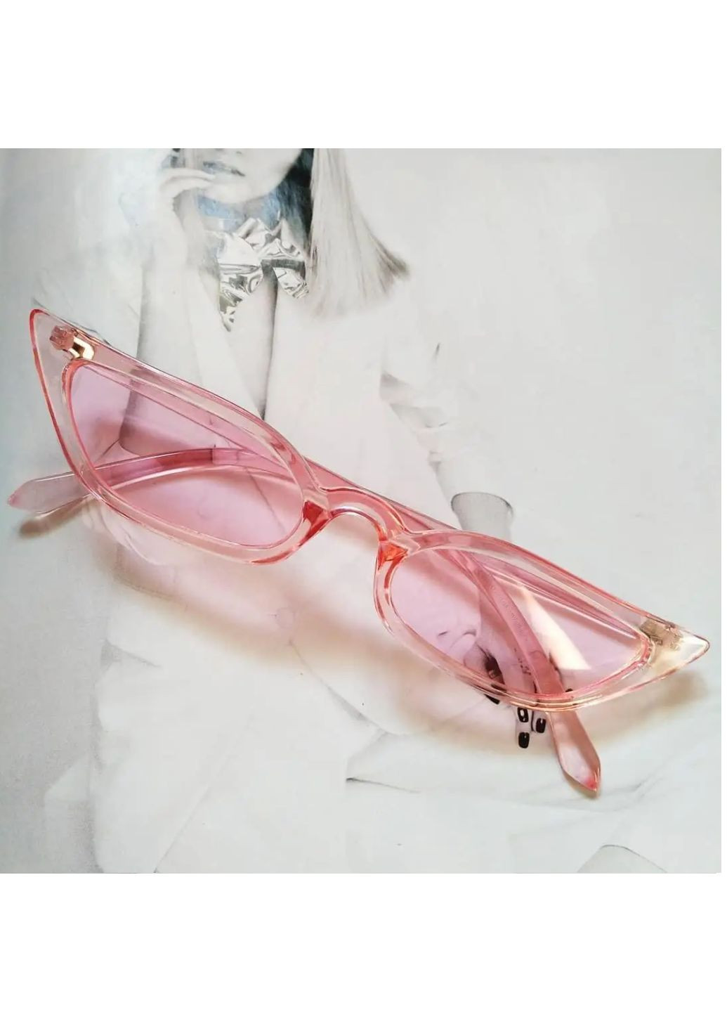 Стильные винтажные очки с острыми углами розовый No Brand (253517657)