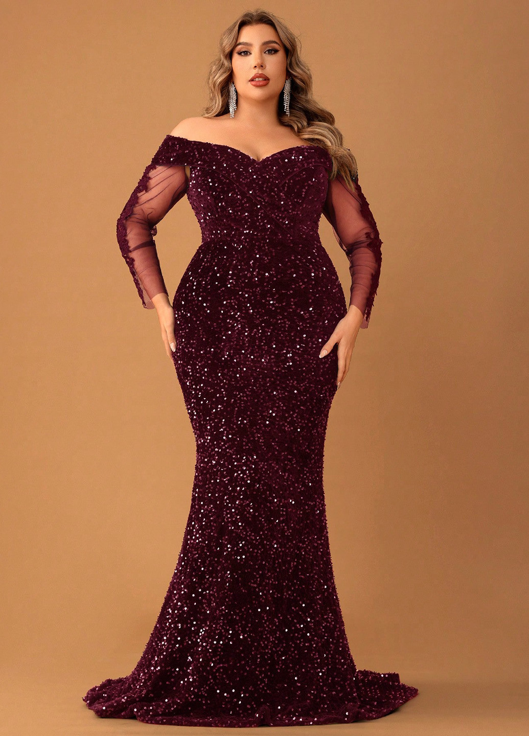 Бордовое вечернее платье годе, с открытыми плечами SHEIN с узором «перец с солью»