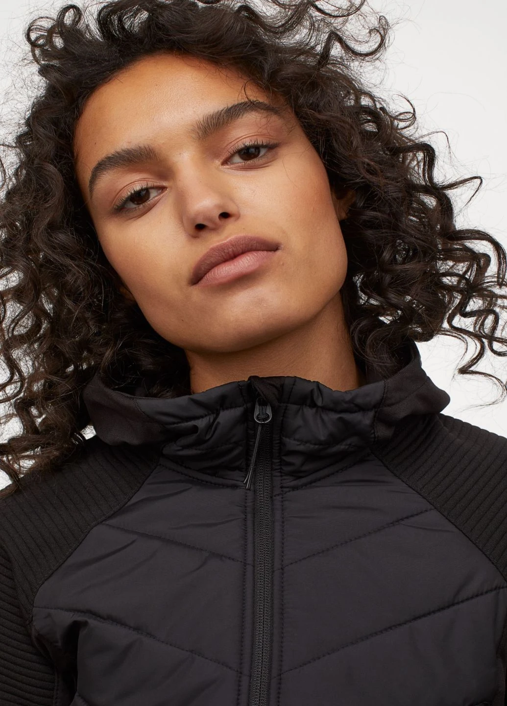 Чорна демісезонна спортивна куртка H&M