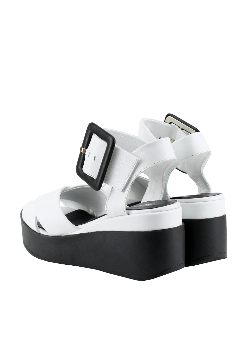 Белые босоножки Twenty Two