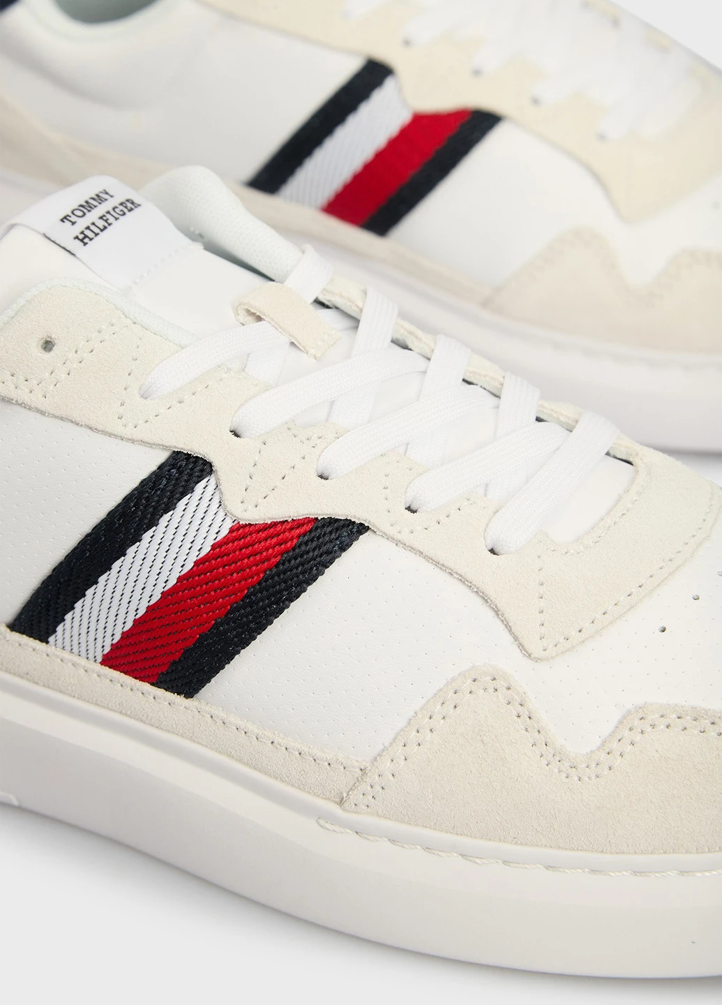Білі всесезон кросівки Tommy Hilfiger