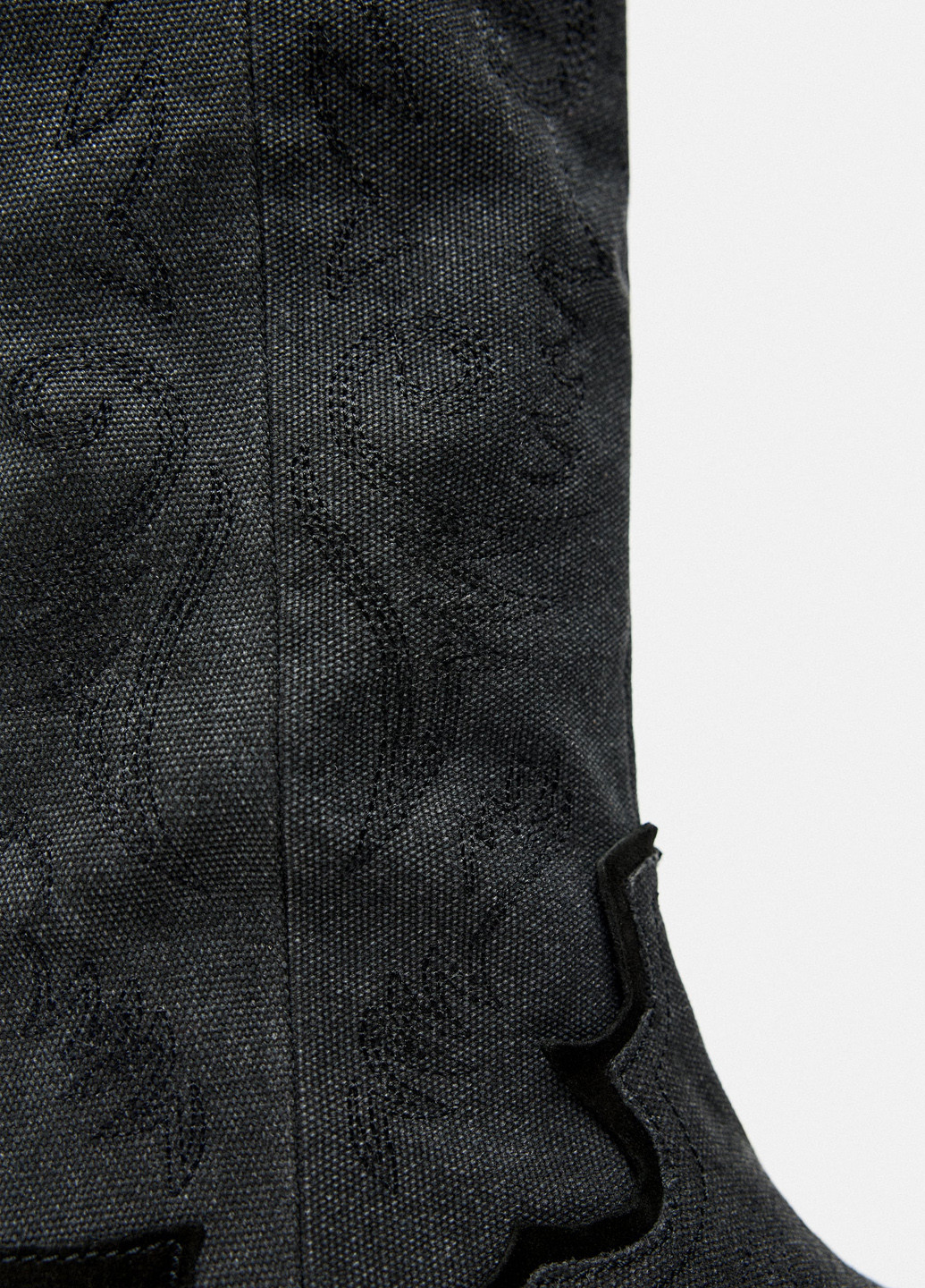 Осенние сапоги казаки Zara с вышивкой, с аппликацией