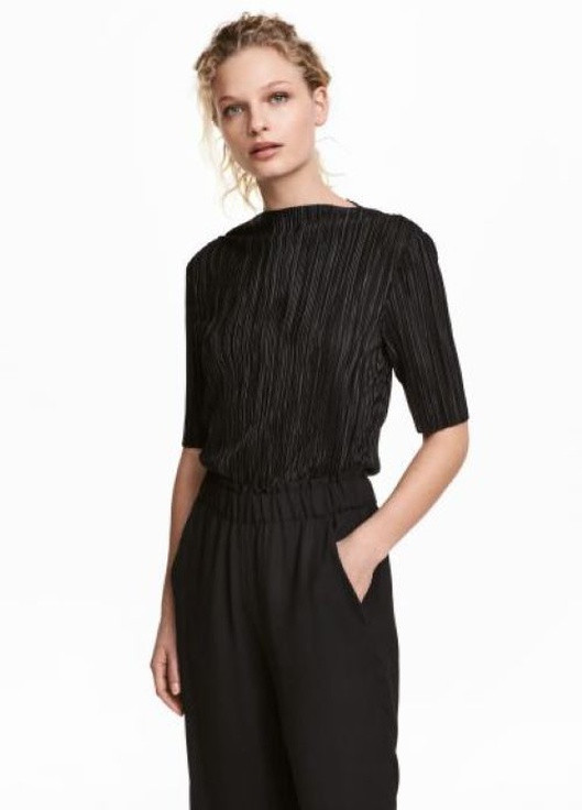 Чорна літня блуза з к/р H&M