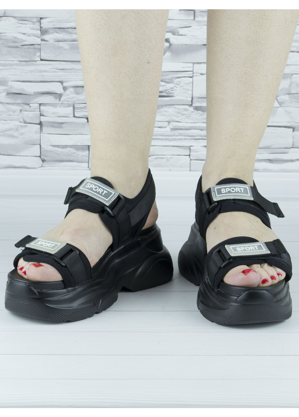 Босоніжки жіночі чорні спортивні стильні на платформі на липучках b-630 Violeta (225715167)