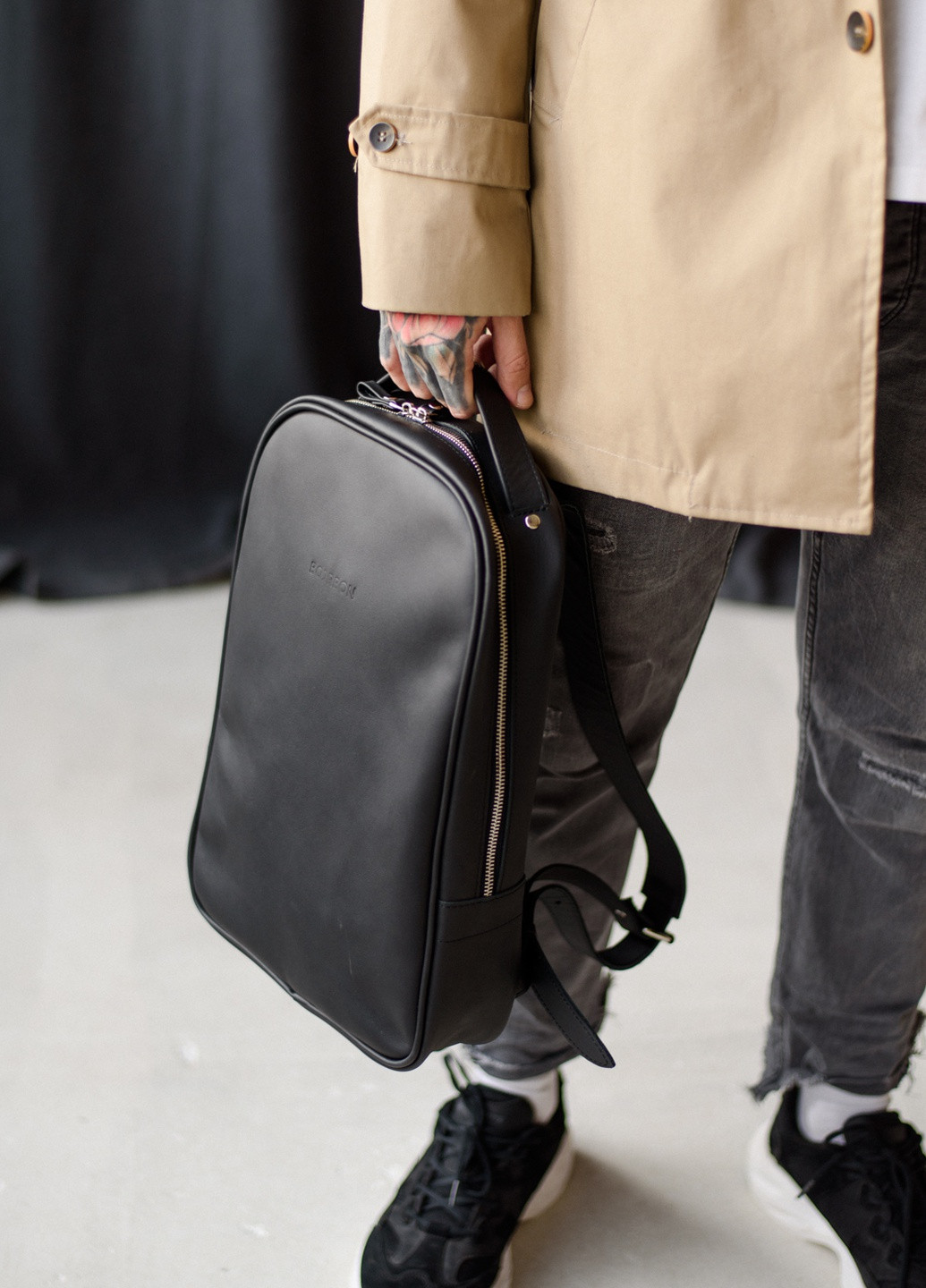 Мінімалістичний рюкзак ручної роботи з натуральної напівматової шкіри чорного кольору Boorbon (253351922)