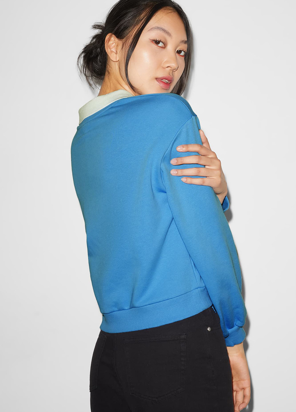 Голубой свитшот C&A надпись без декора (259204182)