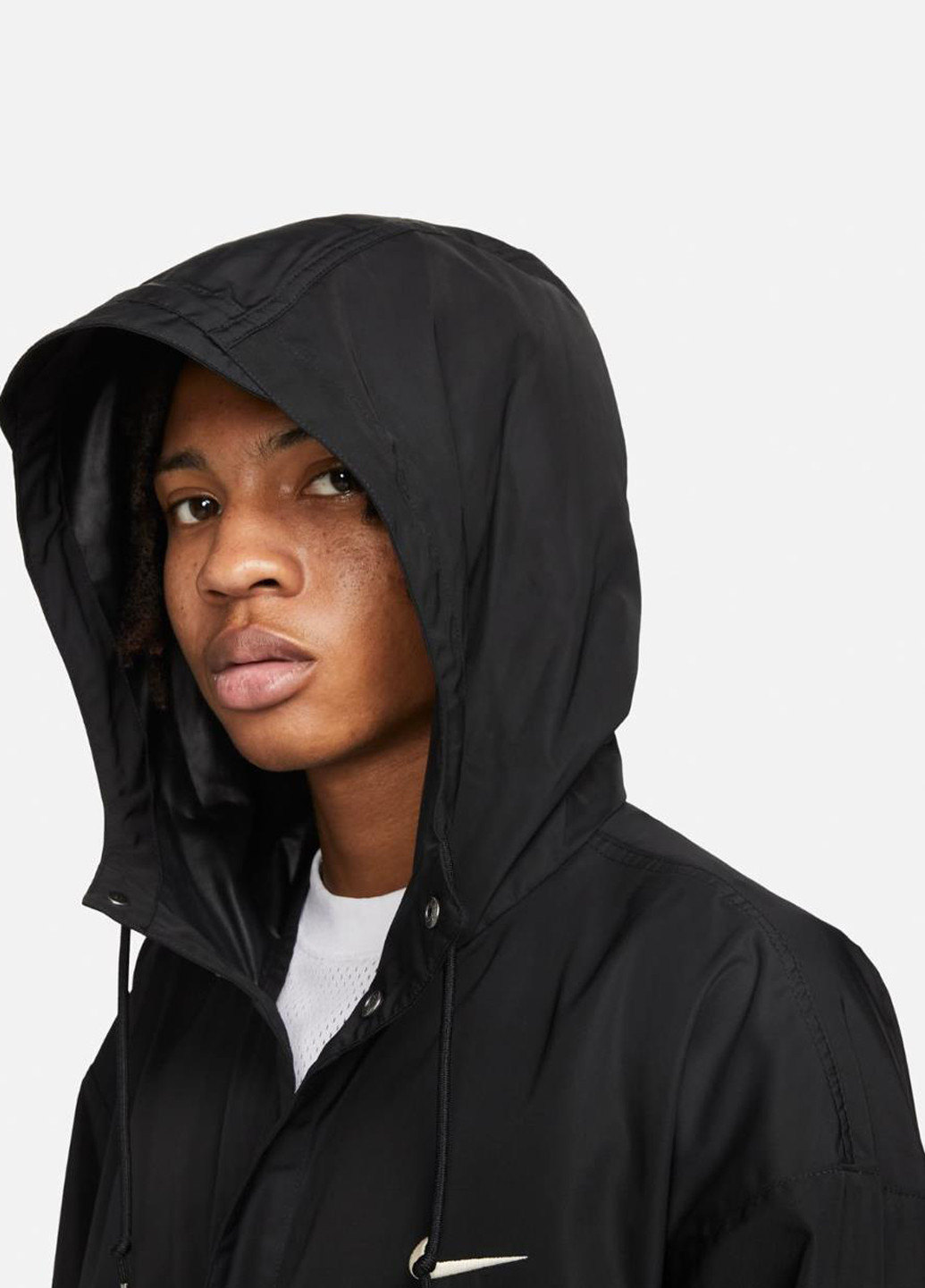 Чорна демісезонна куртка fd2869-010 Nike M SWOOSH WVN PARKA