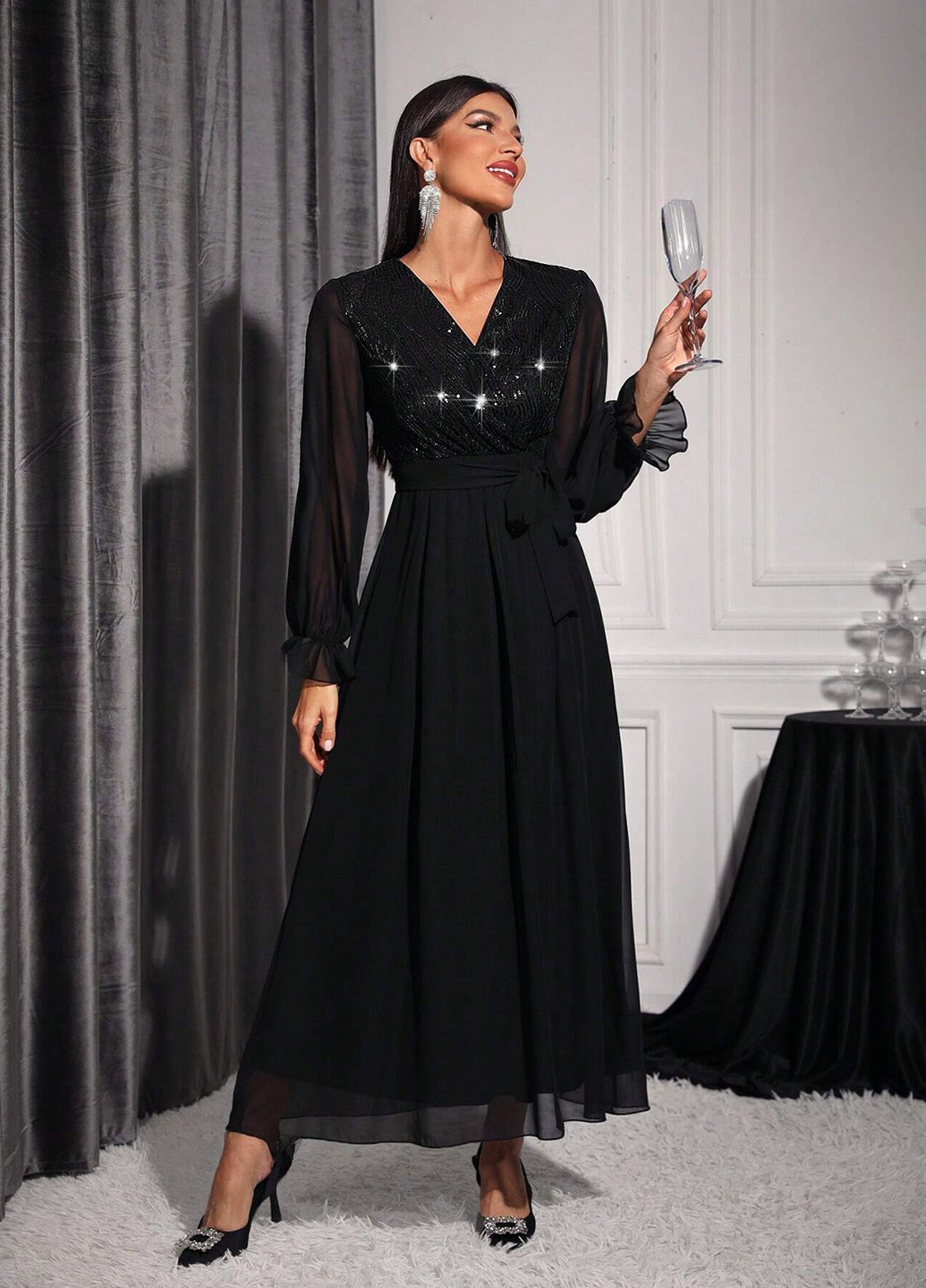 Черное откровенный платье SHEIN однотонное