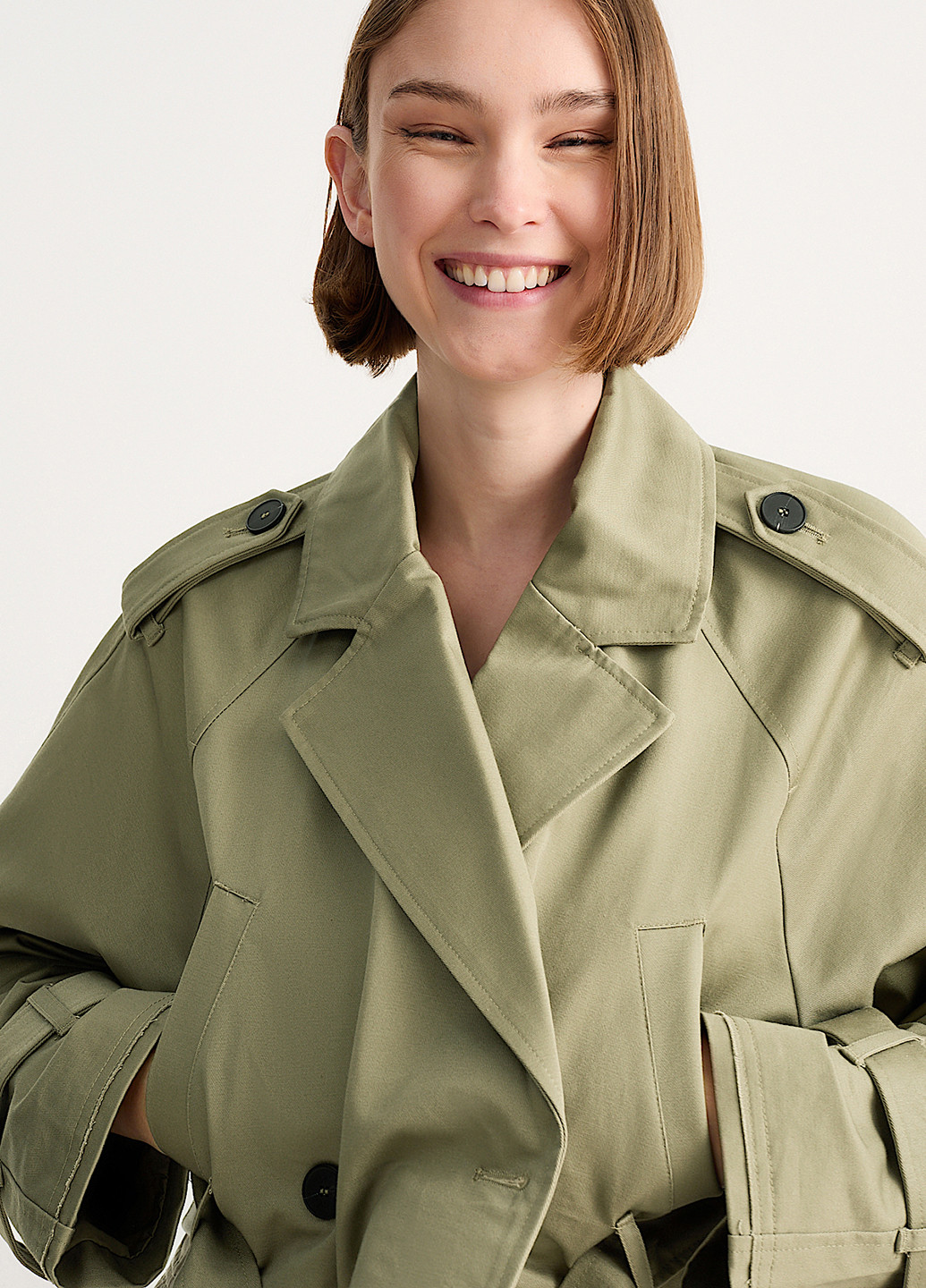 Сіро-зелена демісезонна куртка косуха C&A