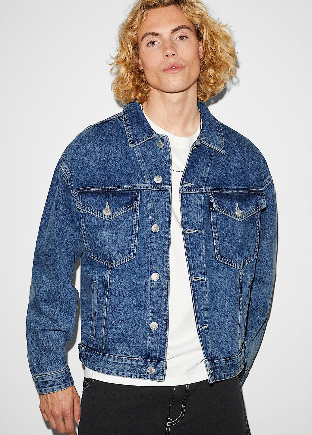 Синяя демисезонная куртка C&A