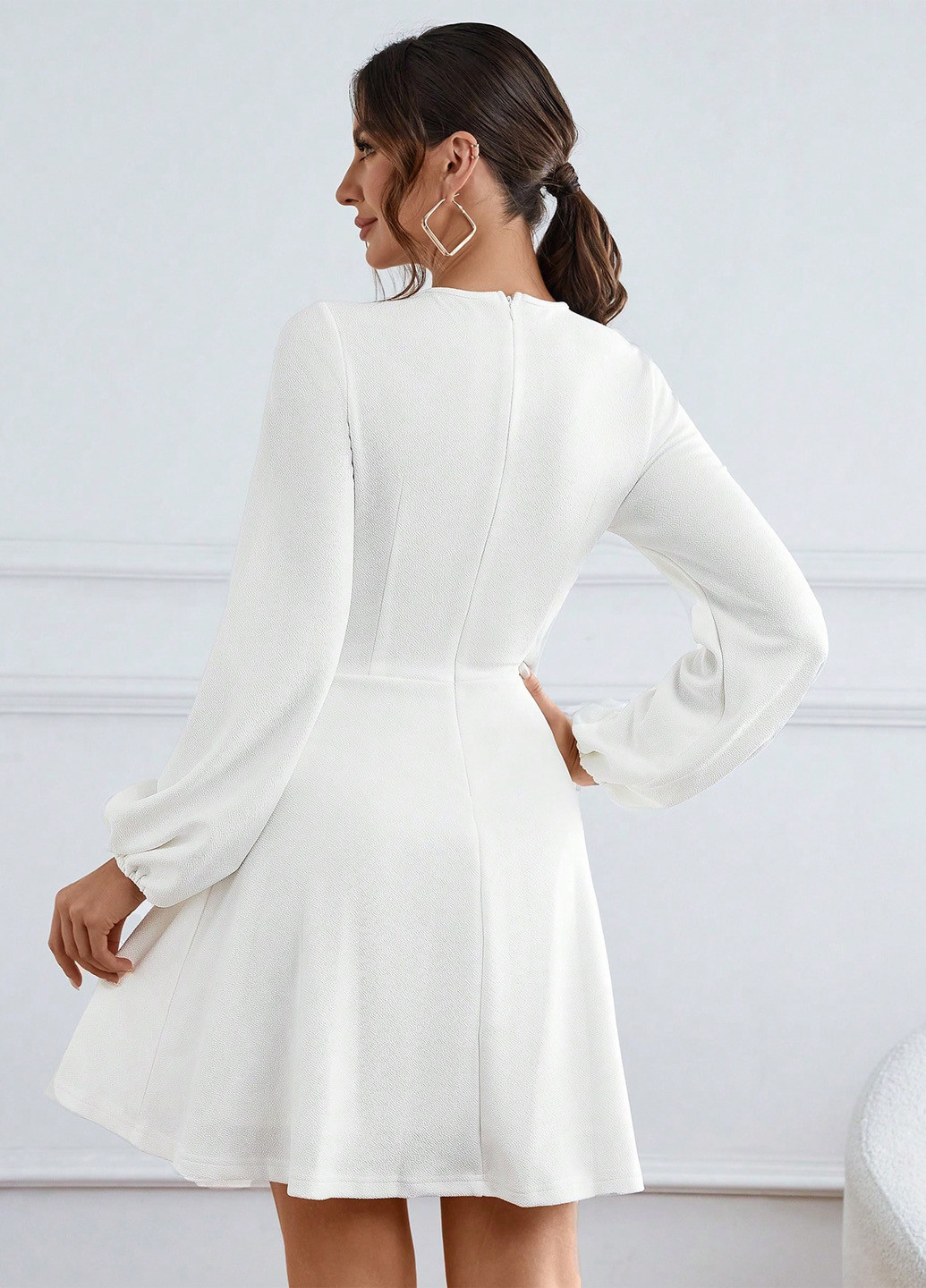 Белое кэжуал платье а-силуэт SHEIN однотонное