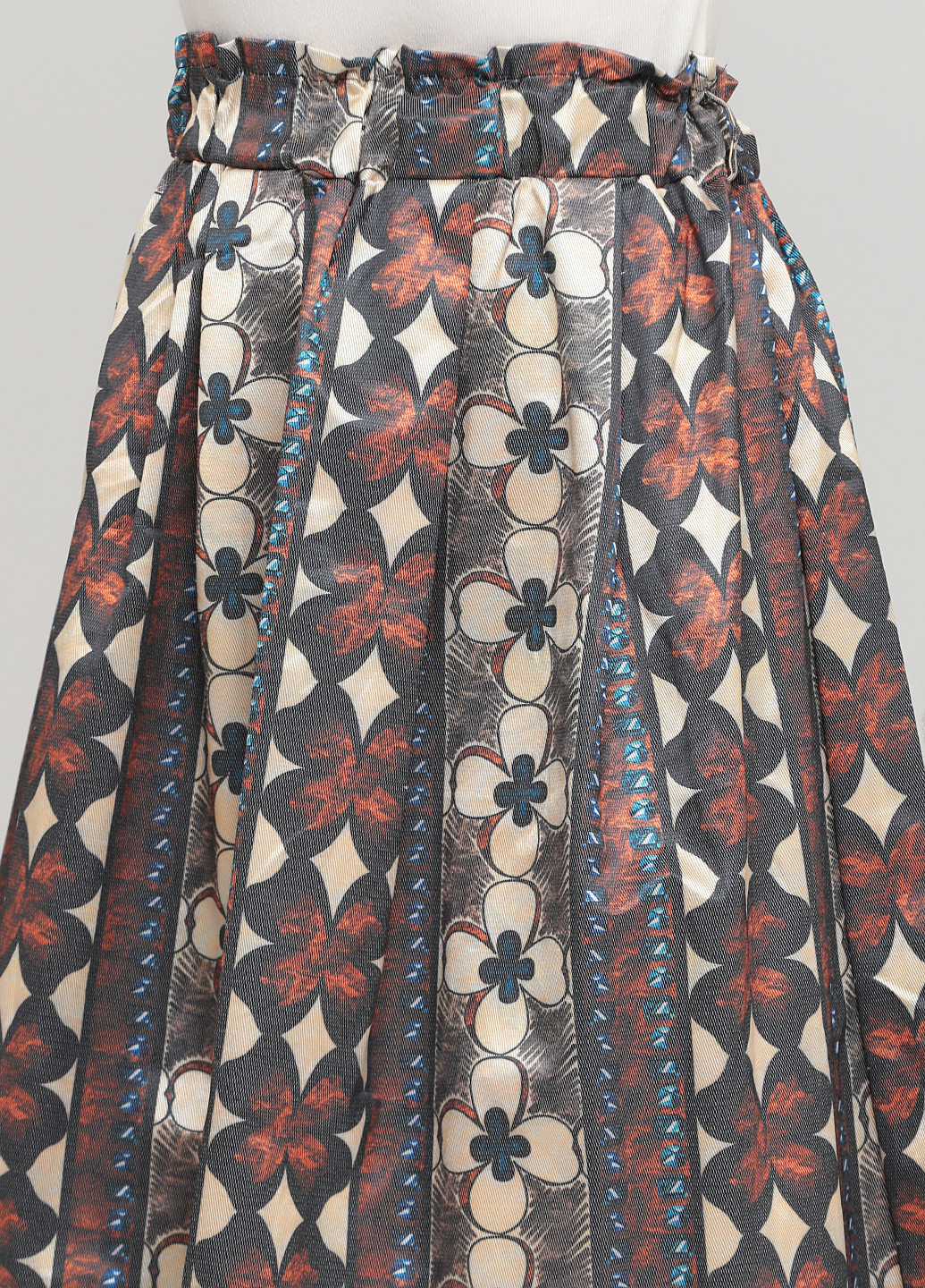 Серо-коричневая кэжуал с орнаментом юбка Blu Royal клешированная