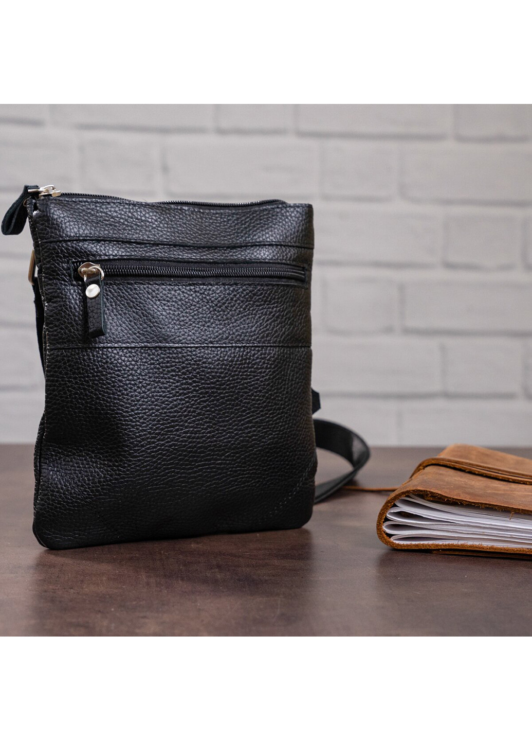 Мужская кожаная сумка 19,5х22х1 см Shvigel (229459520)