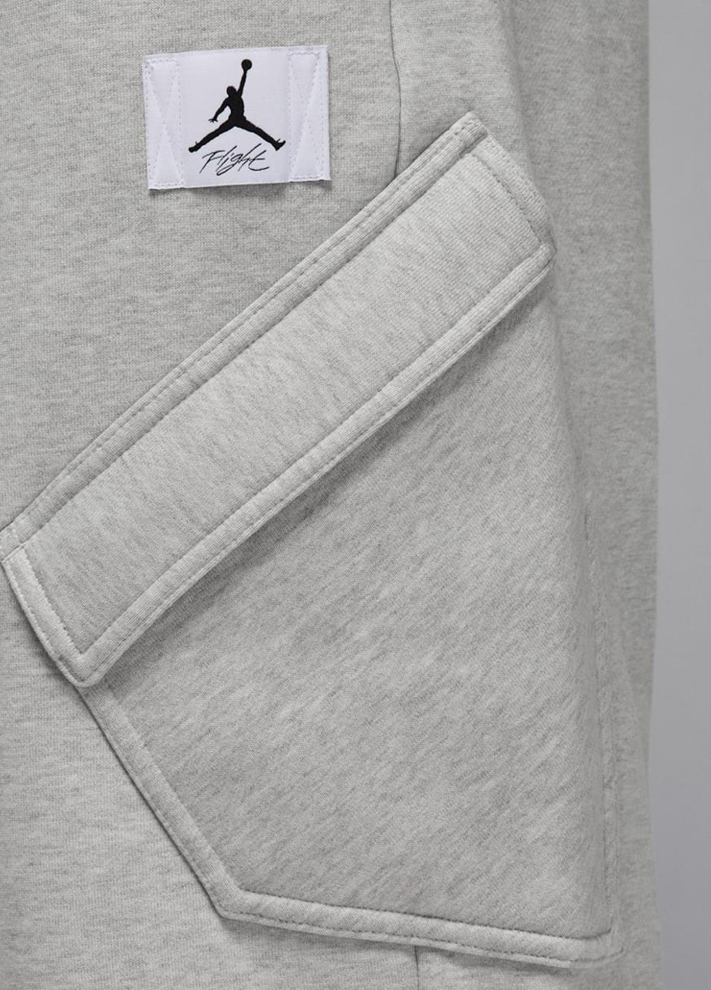 Серые спортивные демисезонные карго брюки Jordan