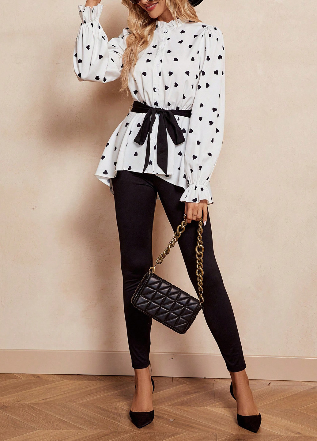 Черно-белый демисезонный комплект (блуза, леггинсы) SHEIN