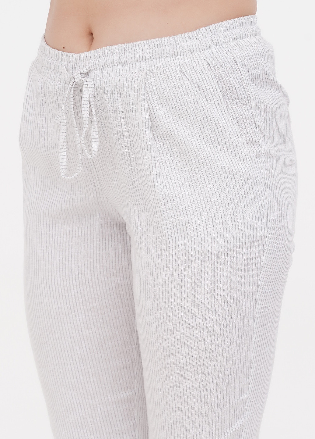 Белые кэжуал демисезонные зауженные, укороченные брюки Minus