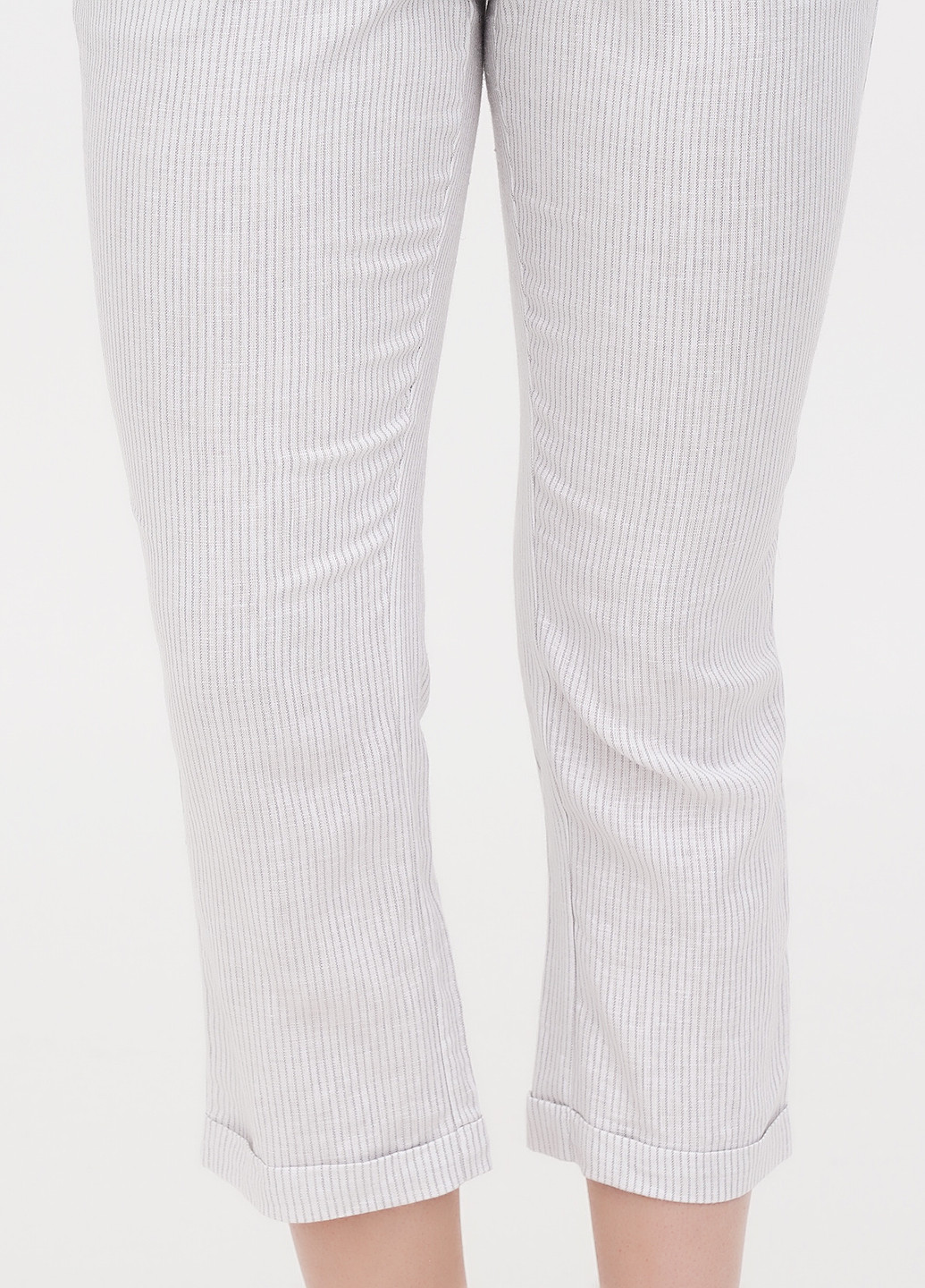 Белые кэжуал демисезонные зауженные, укороченные брюки Minus