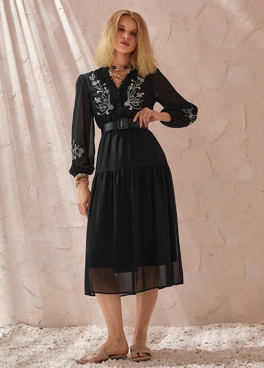 Чорна кежуал сукня з спідницею-сонце, сукня-сорочка SHEIN однотонна