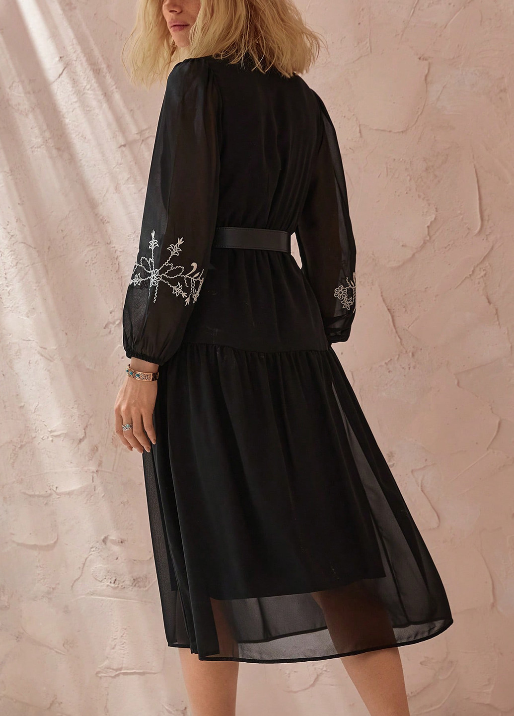 Чорна кежуал сукня з спідницею-сонце, сукня-сорочка SHEIN однотонна