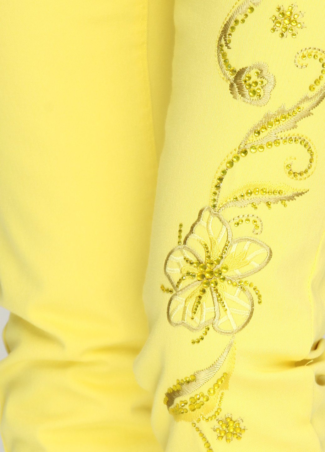 Желтые кэжуал демисезонные брюки Sassofono