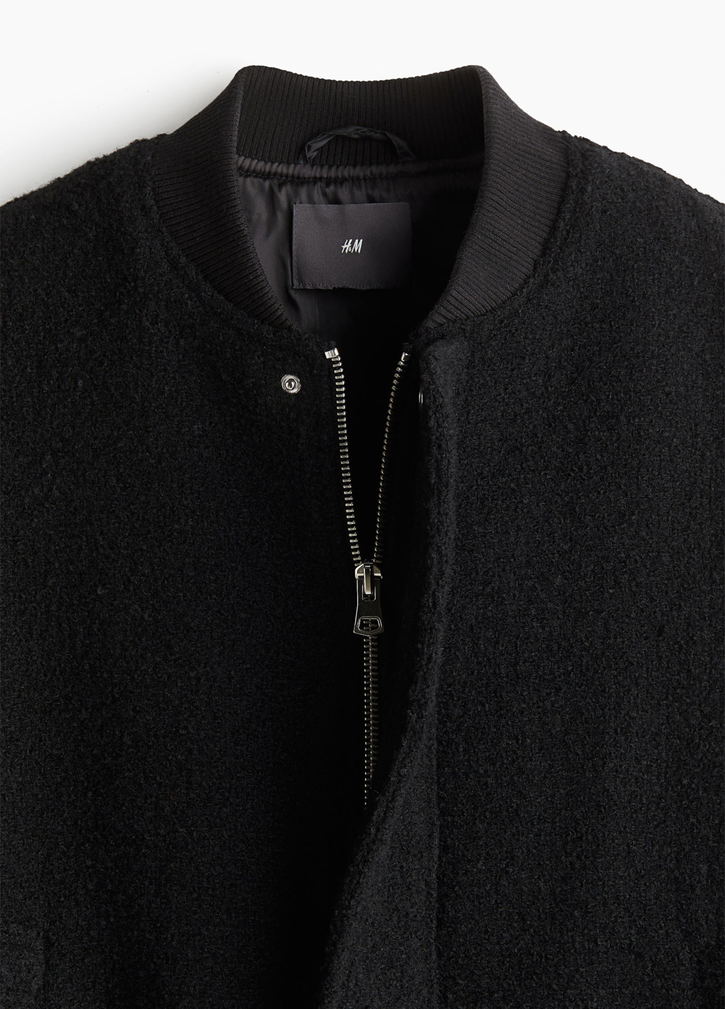 Черная демисезонная куртка H&M