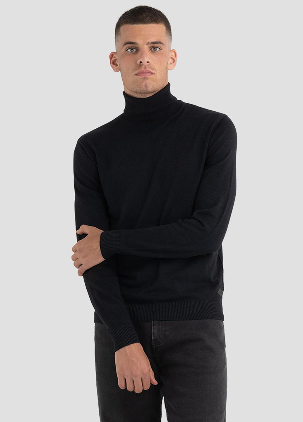 Черный зимний свитер Replay