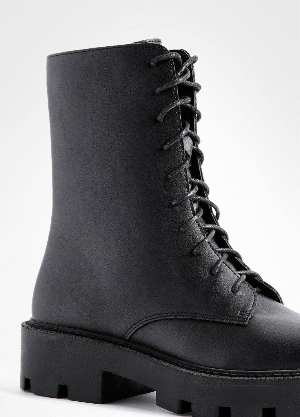 Осенние ботинки берцы Boohoo со шнуровкой из искусственной кожи
