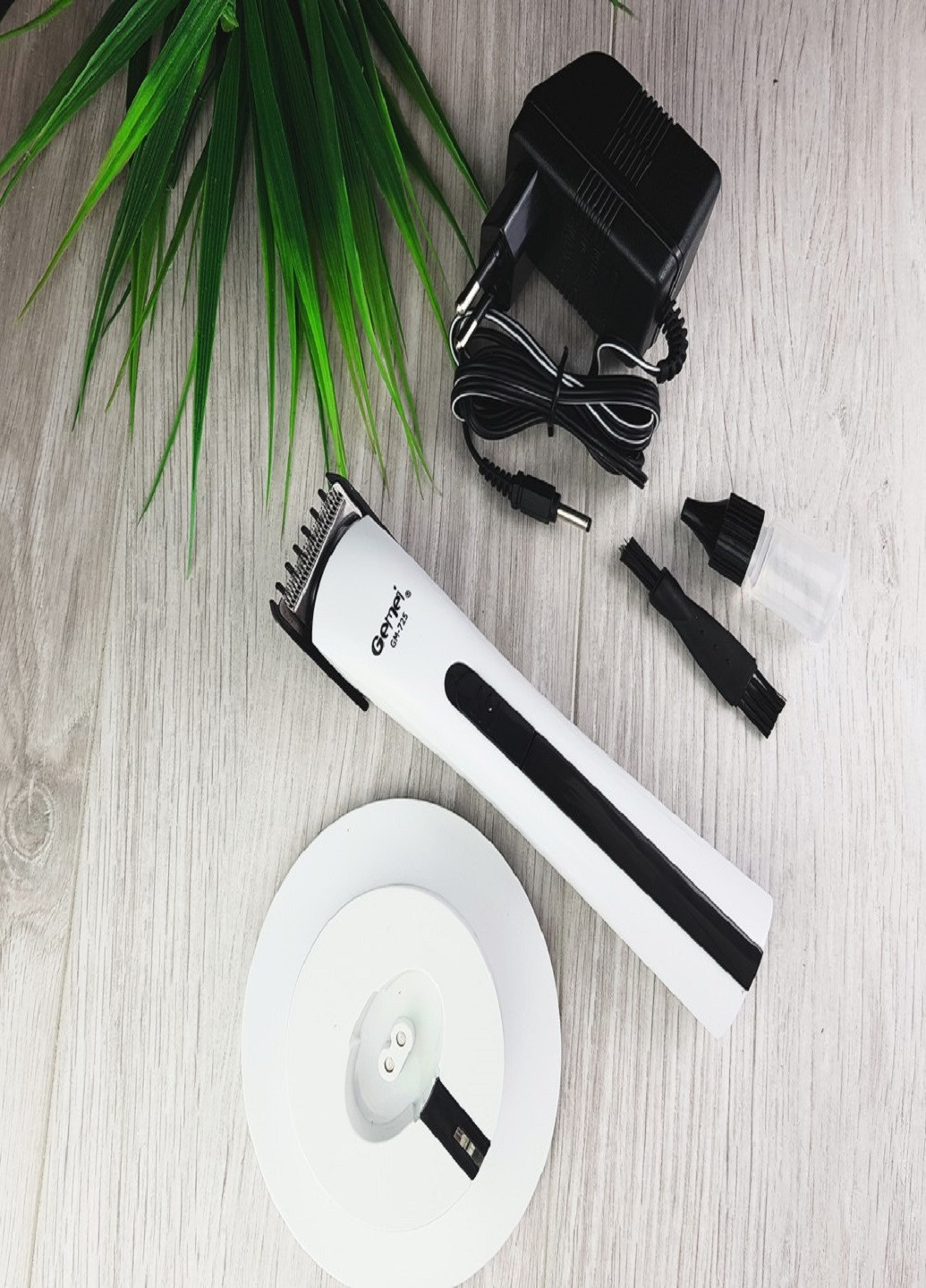 Машинка для стрижки волос с подставкой GM 725 VTech (253131627)