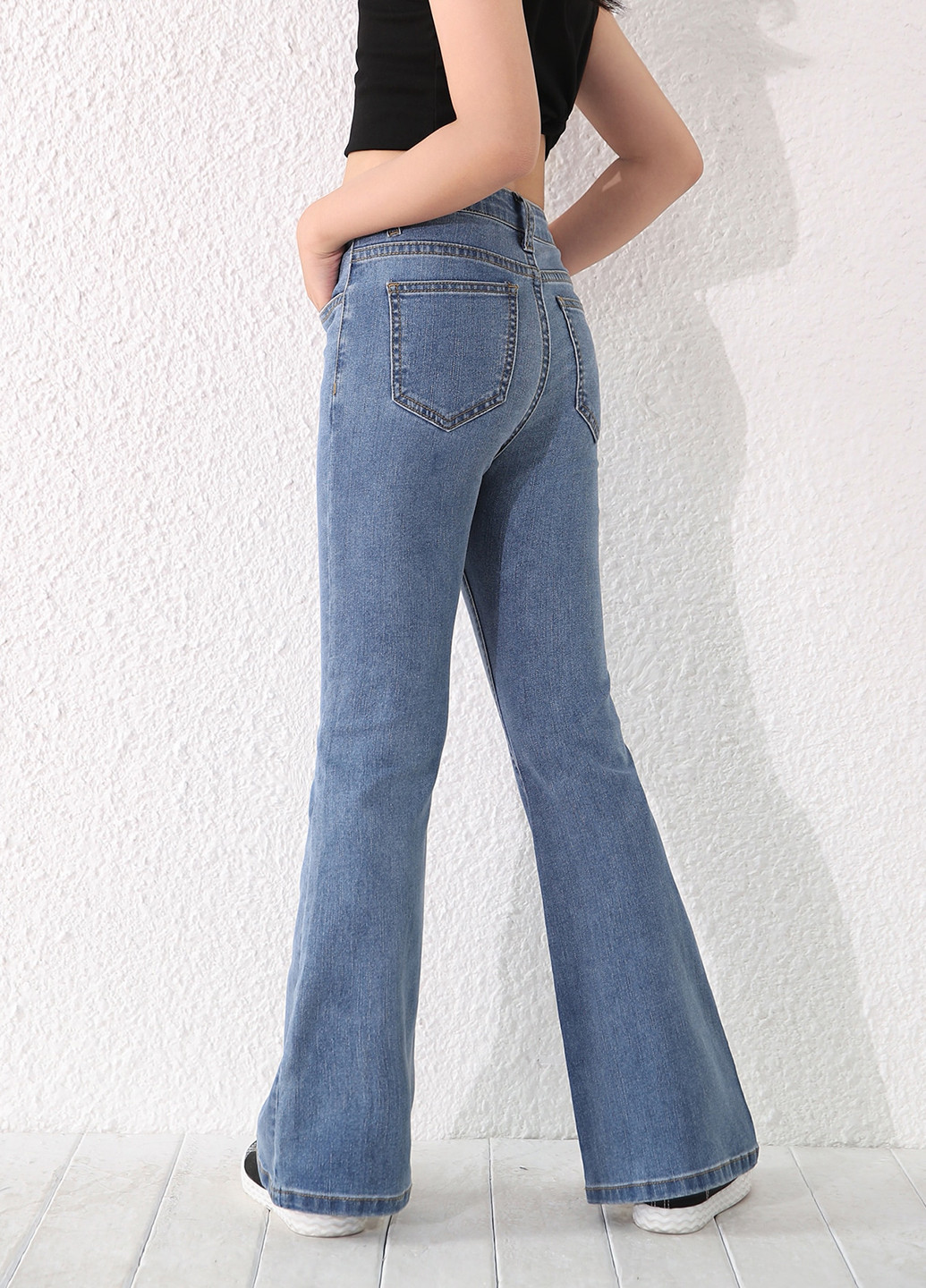 Синие демисезонные клеш фит джинсы SHEIN