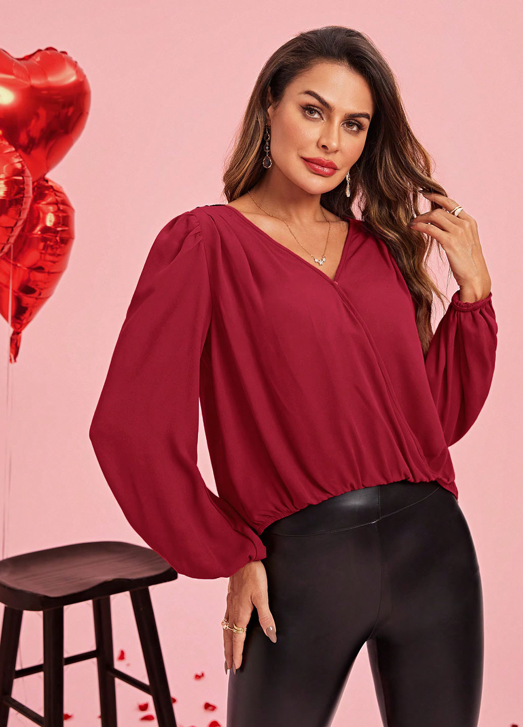 Комбинированная блузка на запах SHEIN