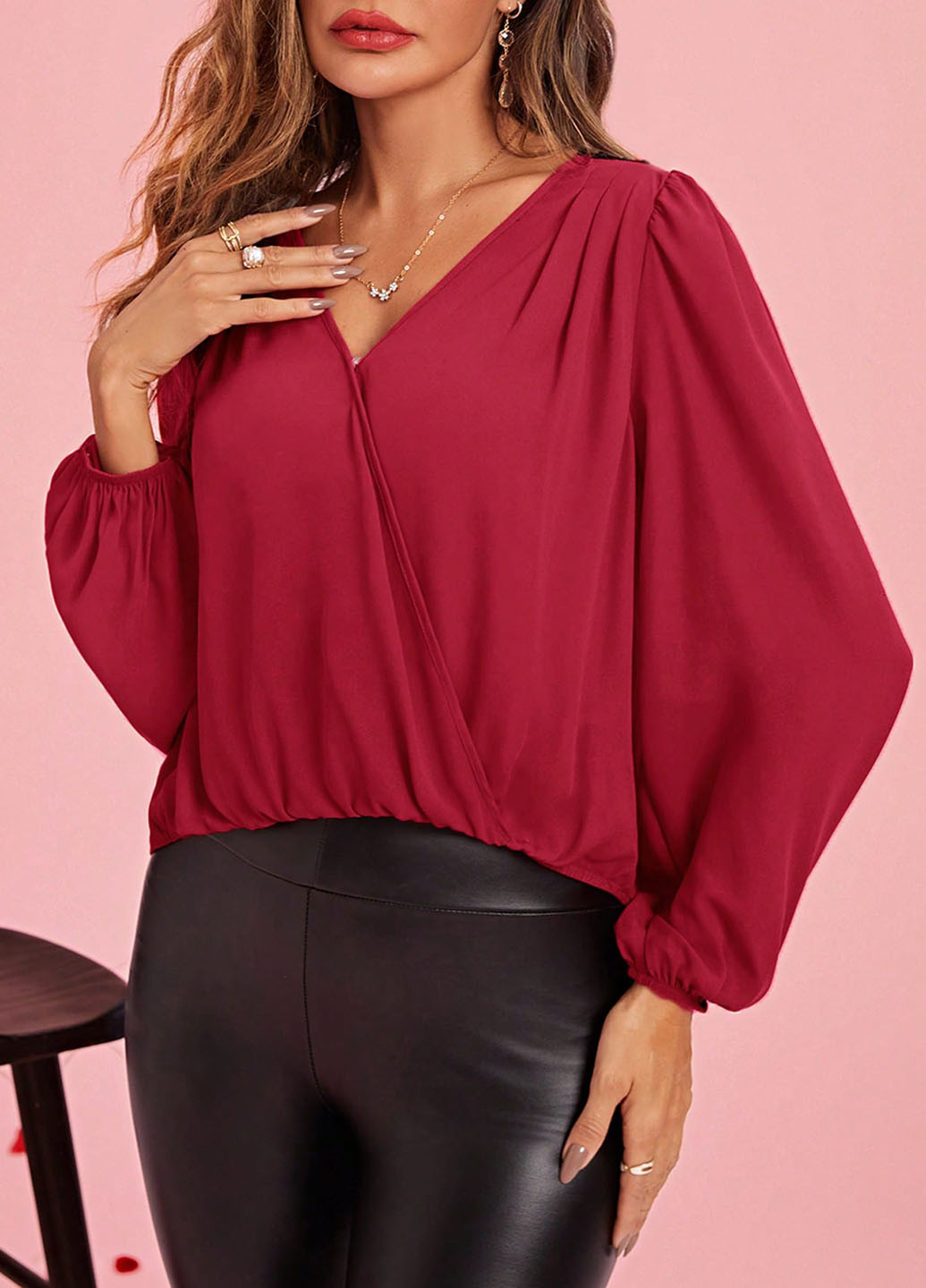 Комбинированная блузка на запах SHEIN