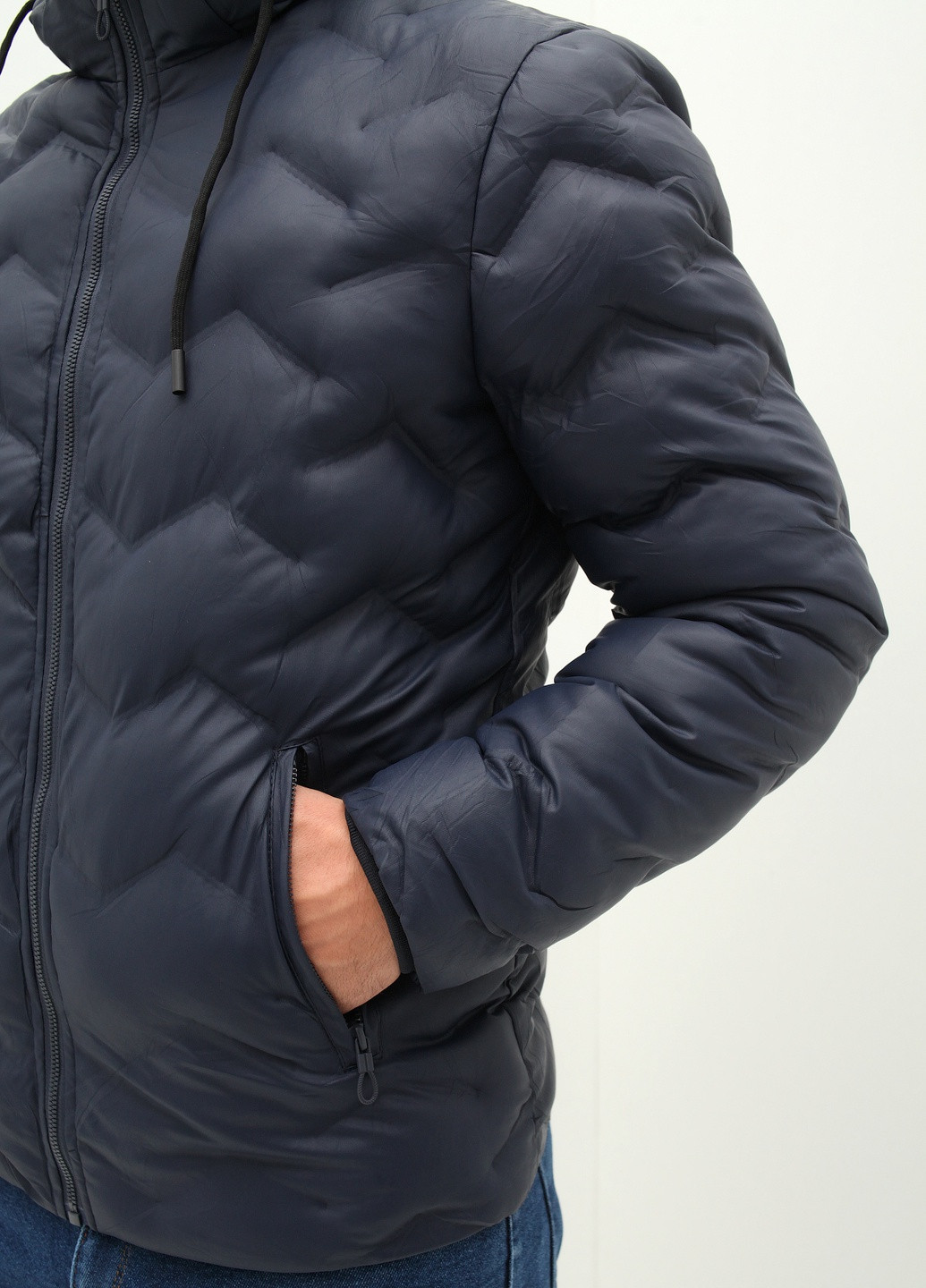 Темно-синяя зимняя куртка No Brand