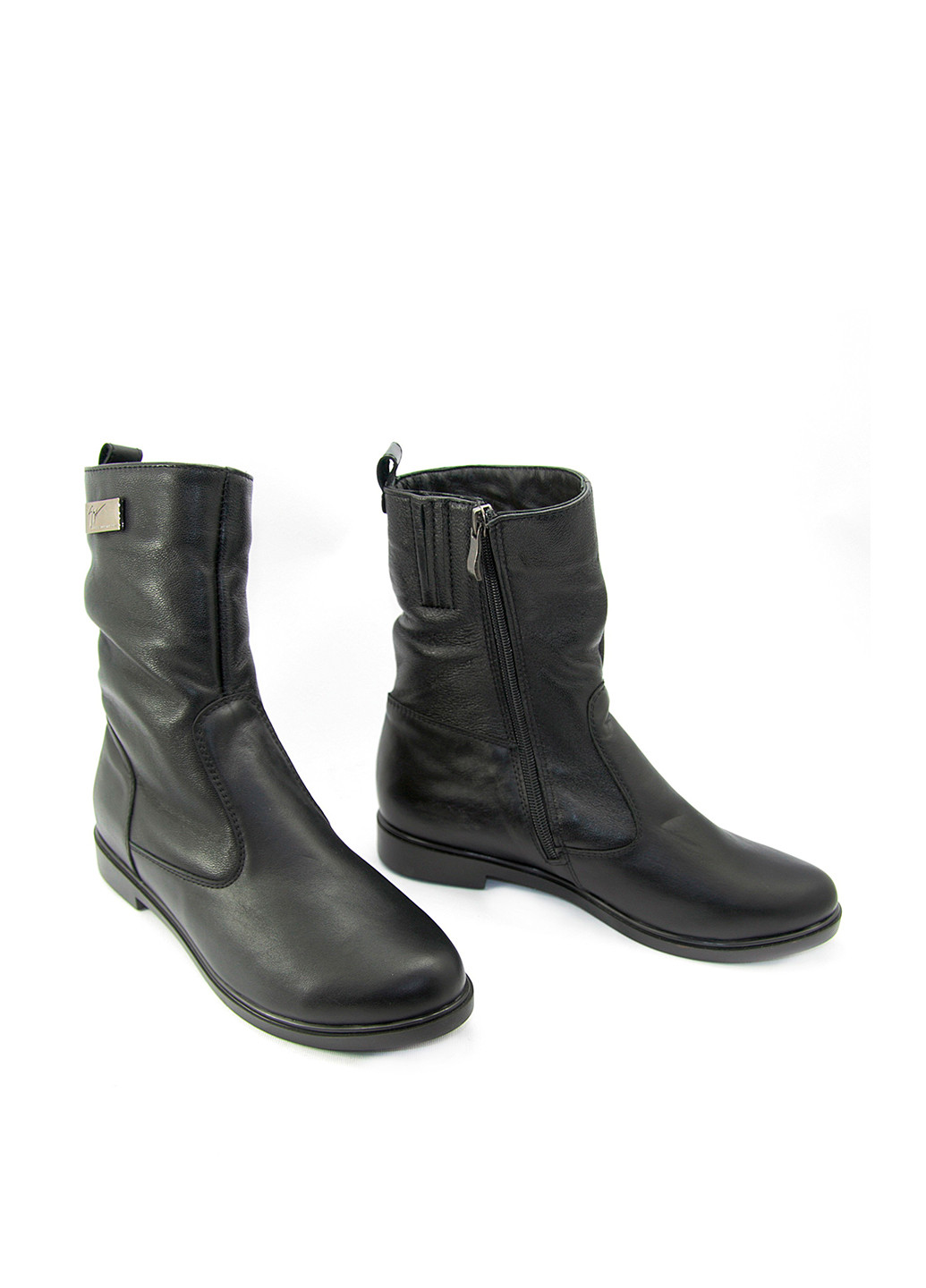 Зимние ботинки Mila с логотипом