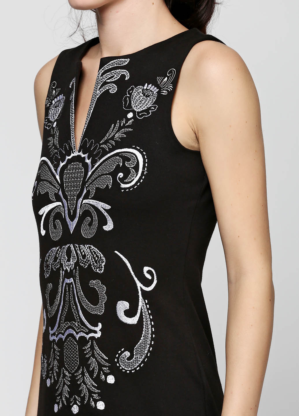 Черное кэжуал платье ЕтноМодерн с рисунком