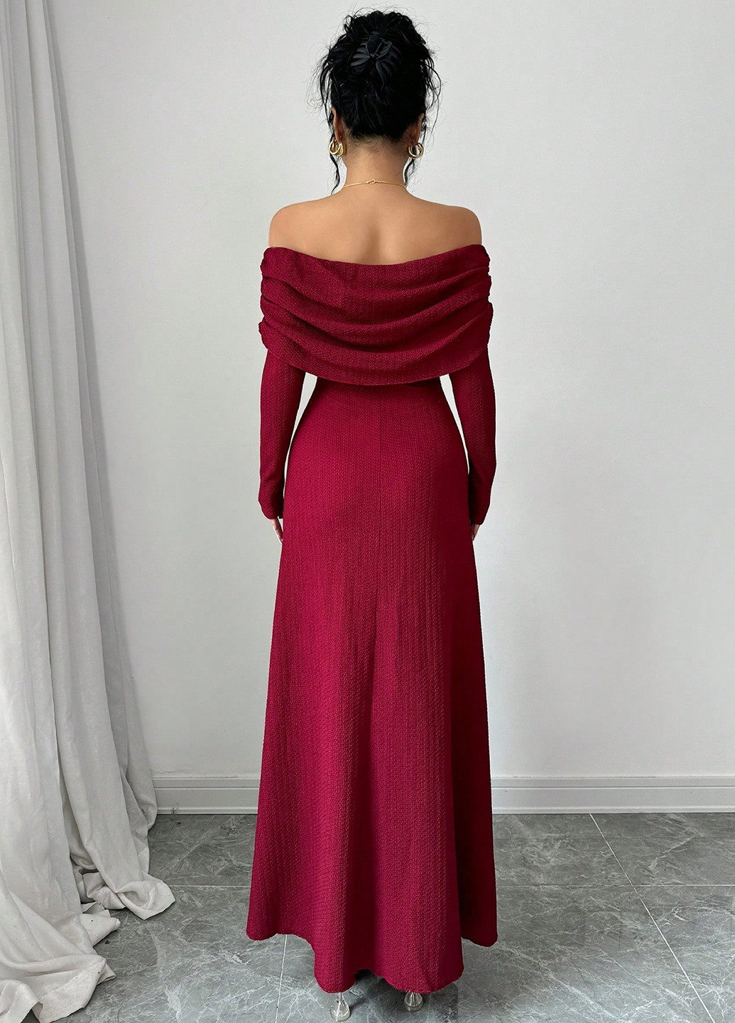 Вишневое вечернее, праздничный платье клеш, с открытыми плечами, с открытой спиной SHEIN однотонное