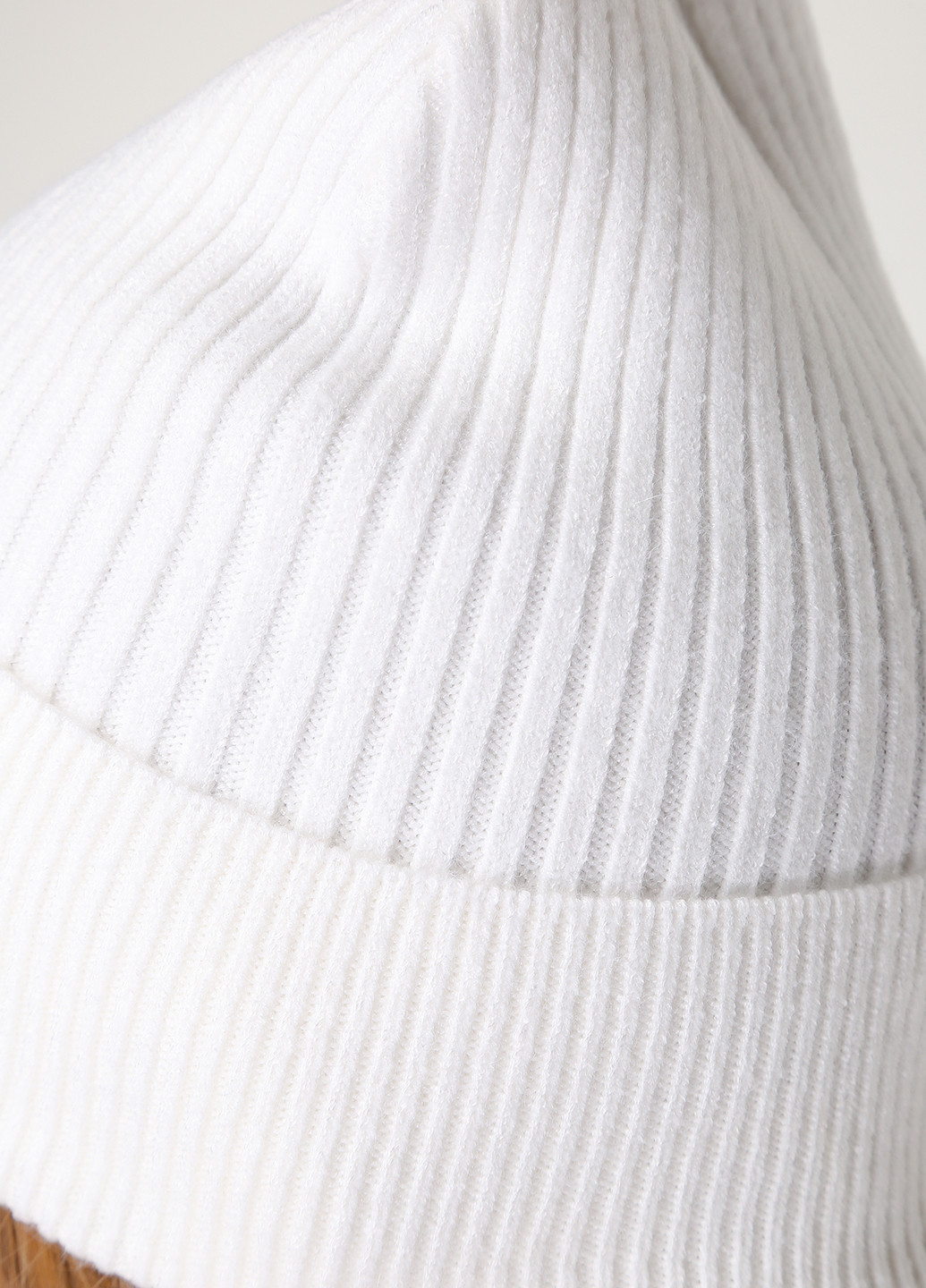 Теплая зимняя кашемировая женская шапка без подкладки 360160 Merlini Лима бини однотонная молочная кэжуал кашемир