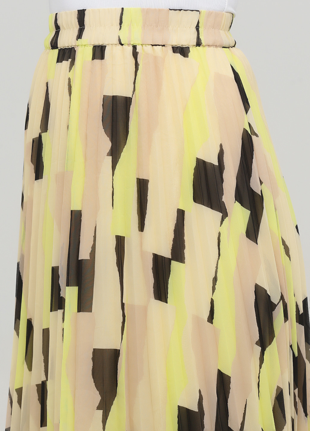 Светло-бежевая кэжуал с абстрактным узором юбка Monki плиссе, клешированная