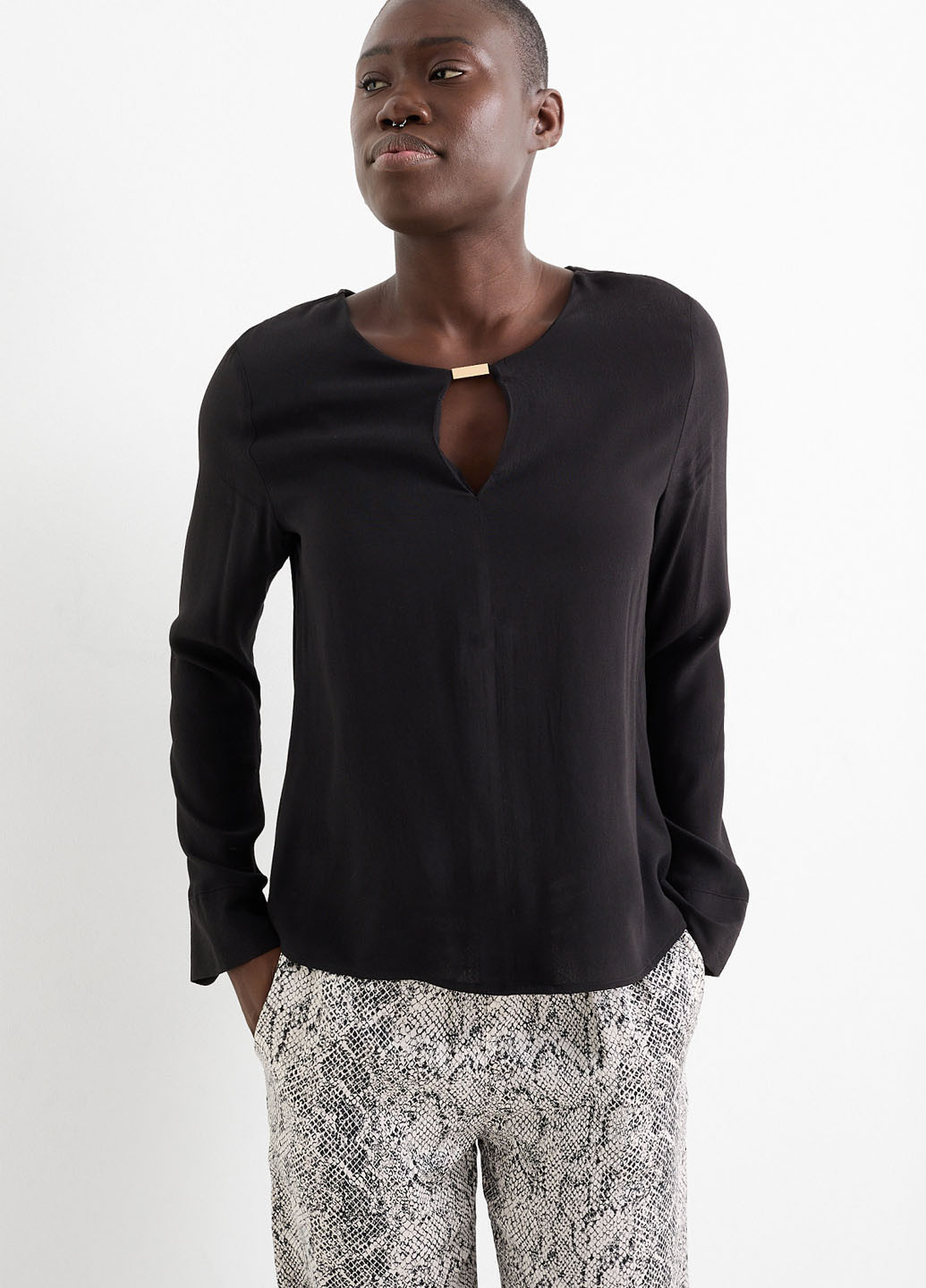 Чорна блуза C&A