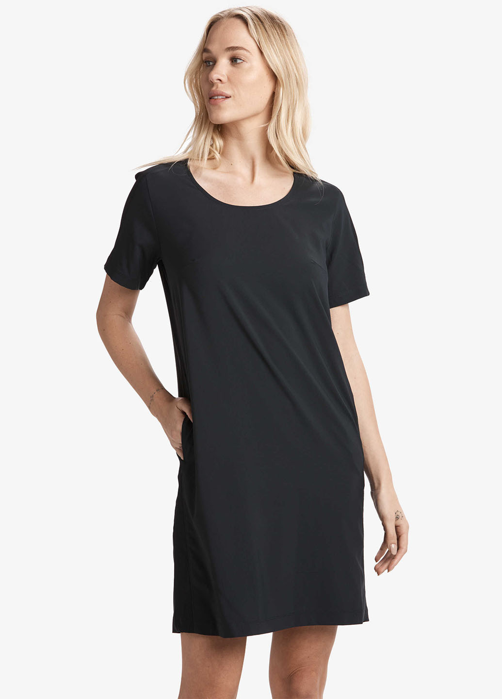 Черное кэжуал платье платье-футболка Lole однотонное