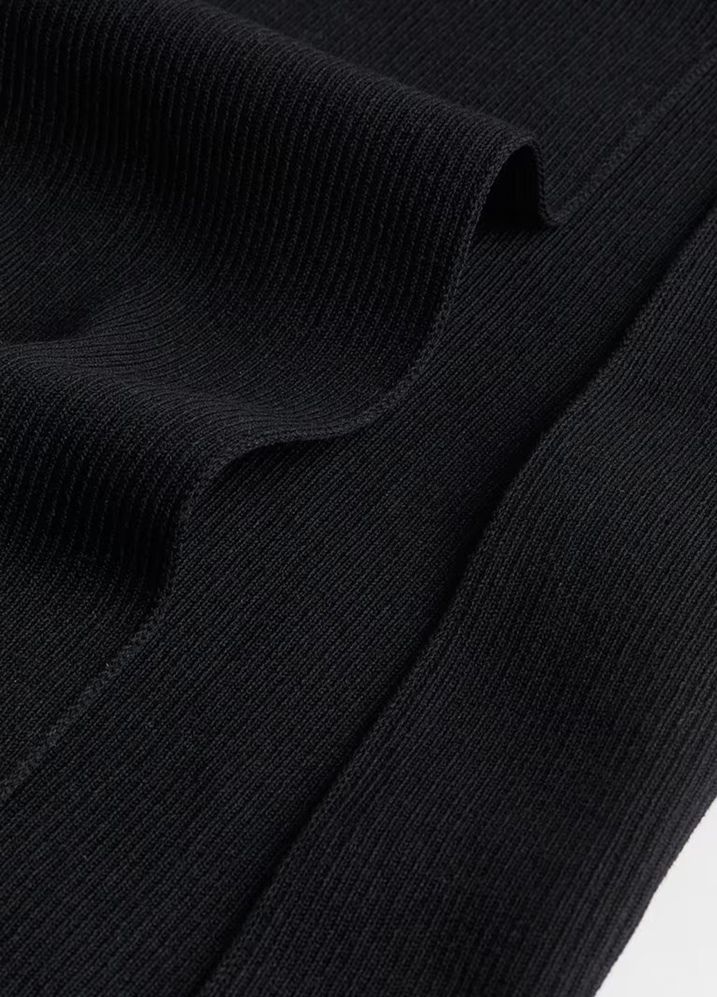 Чорна кежуал сукня з відкритою спиною H&M однотонна