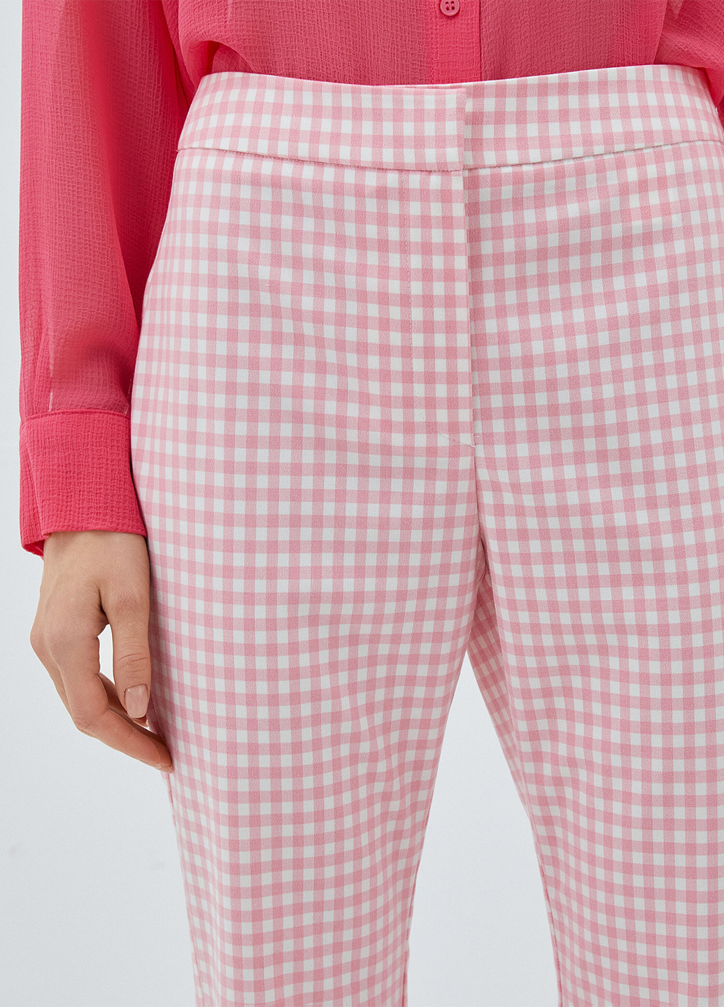 Светло-розовые кэжуал демисезонные прямые брюки KOTON