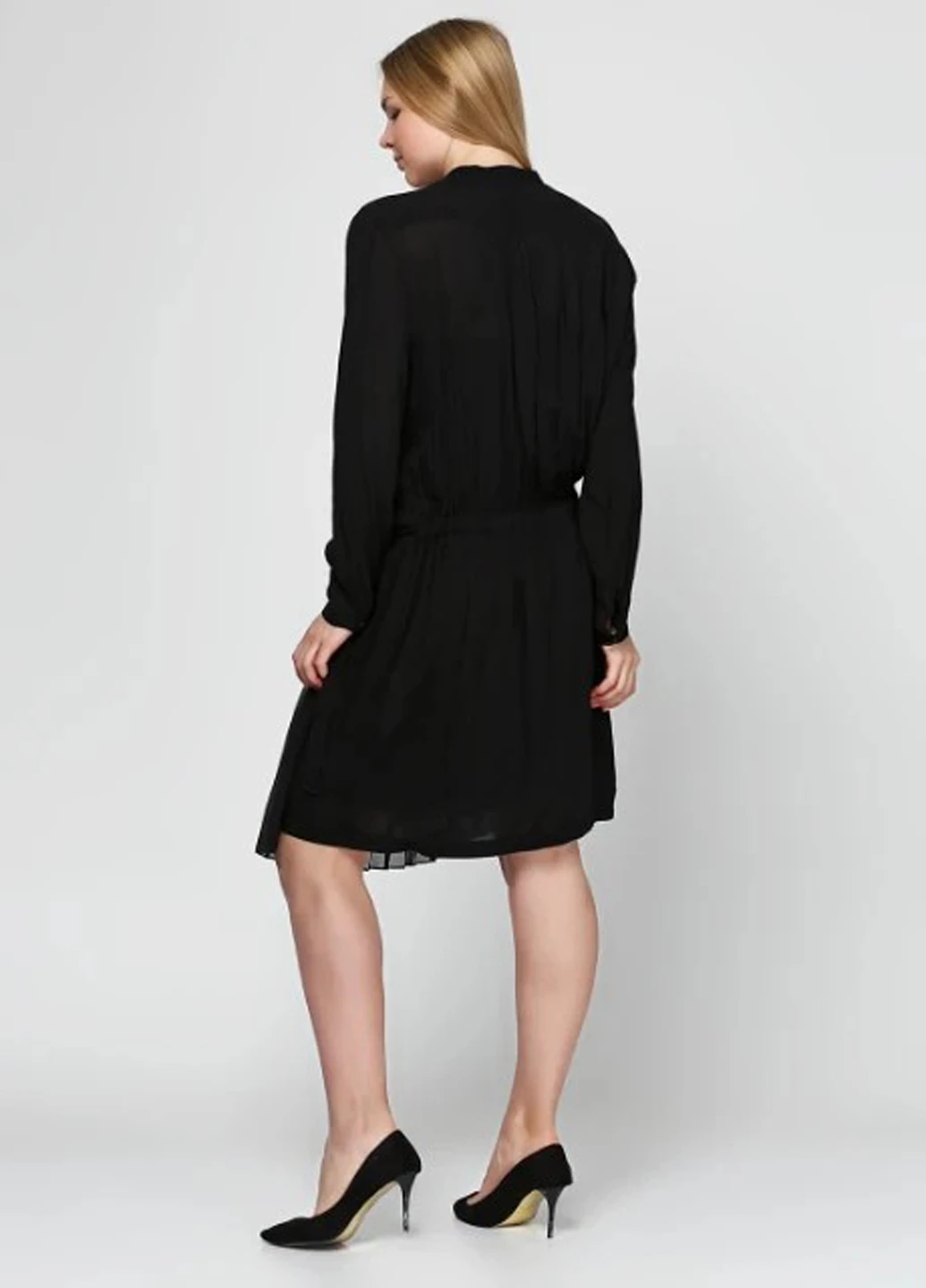 Черное кэжуал платье плиссированное DKNY однотонное