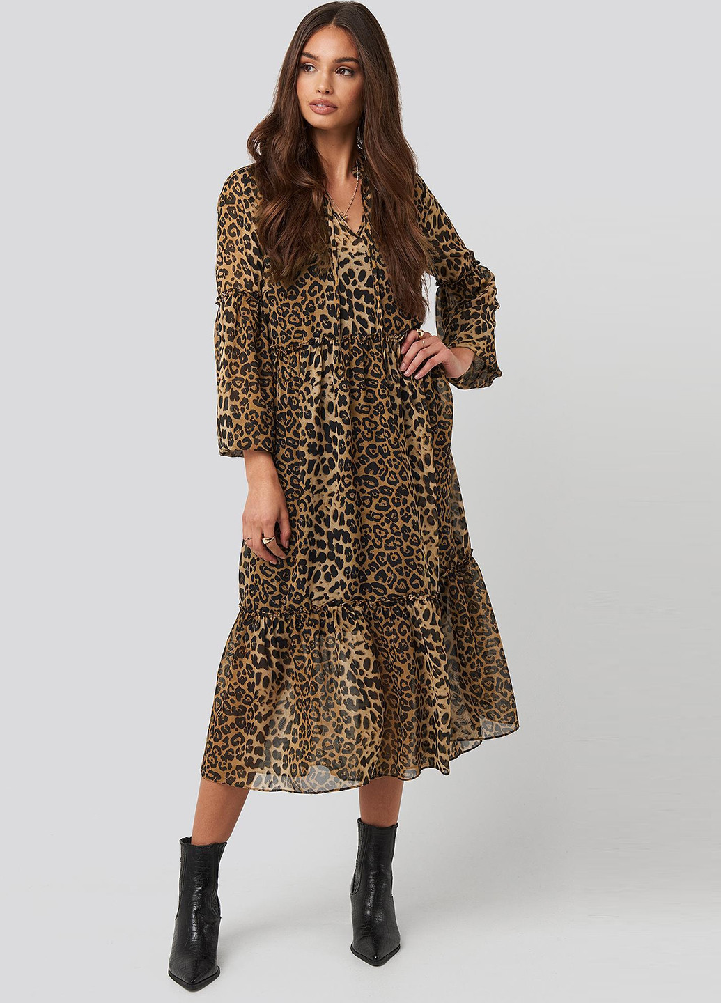 Светло-коричневое кэжуал платье клеш NA-KD леопардовый