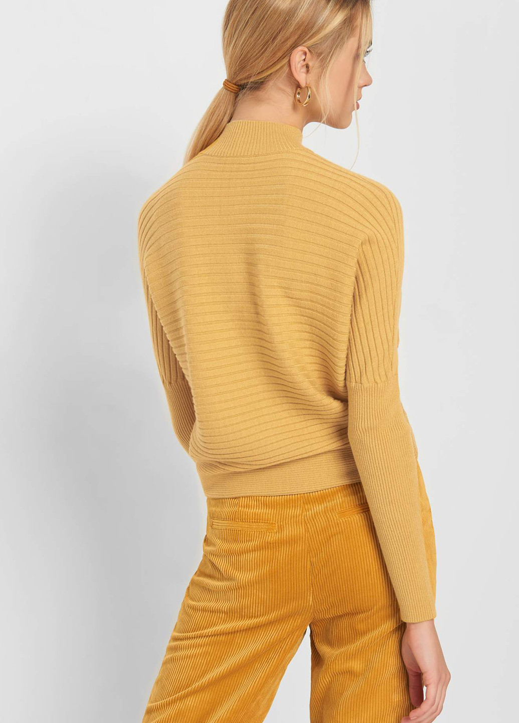 Желтый демисезонный свитер Orsay