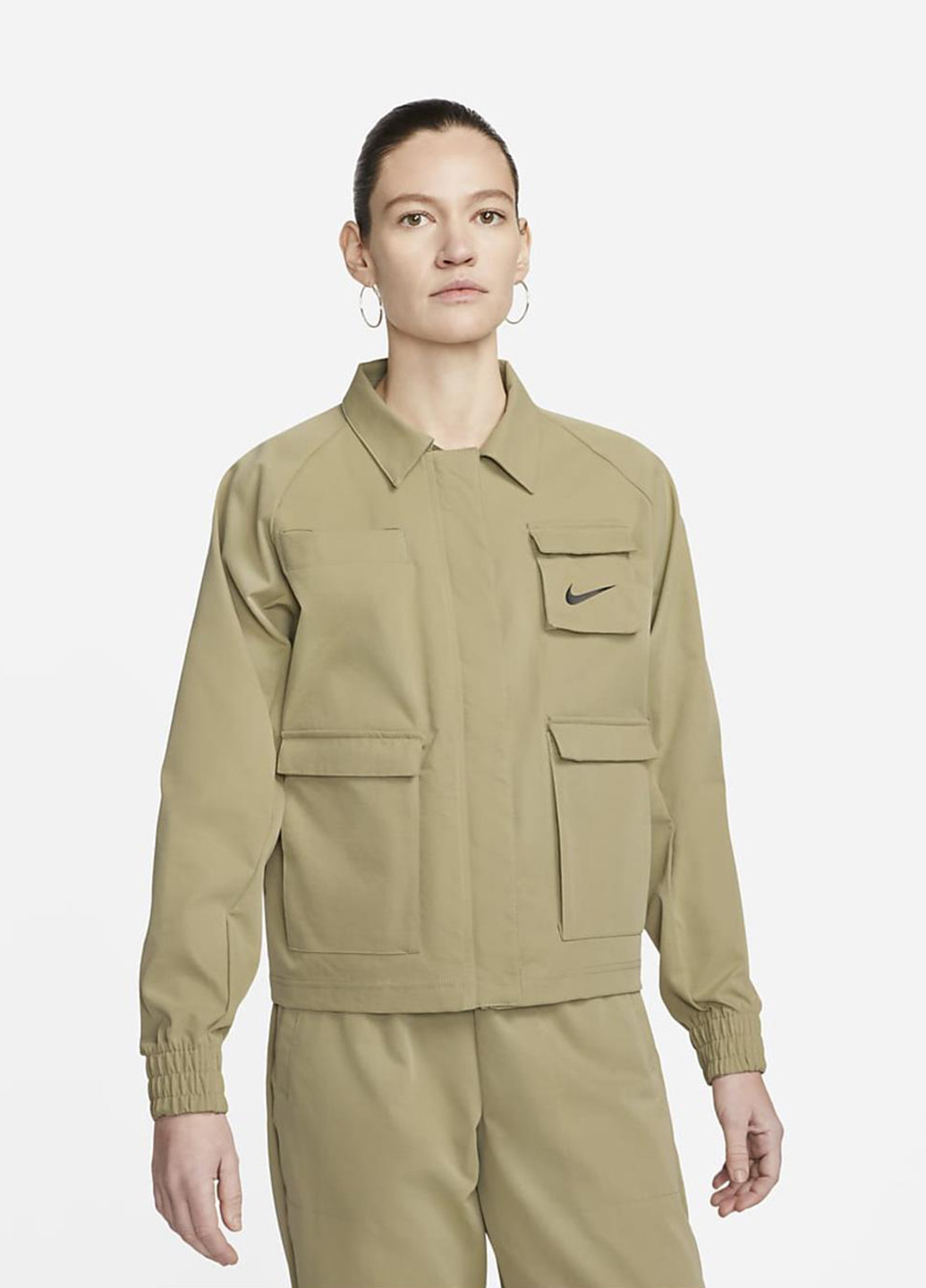 Оливковая демисезонная куртка fd1130-276 Nike Sportswear Swoosh Jacket