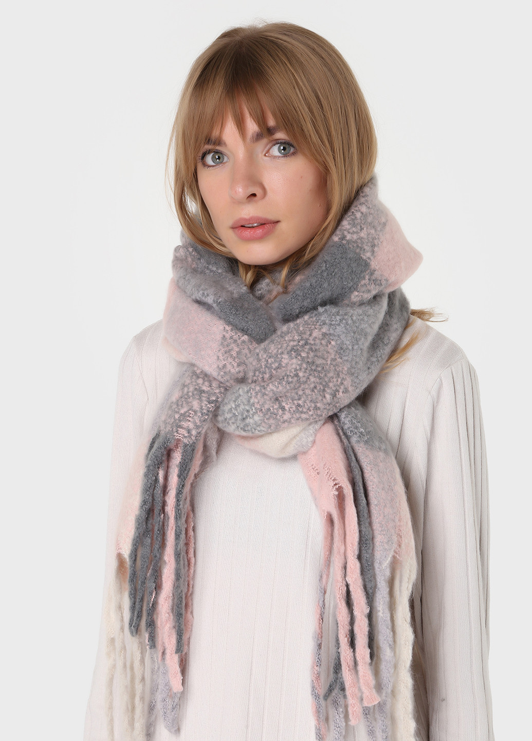 Теплий зимовий вовняний шарф з китицями (185*40см) 445001 Merlini абстрактний рожевий кежуал вовна