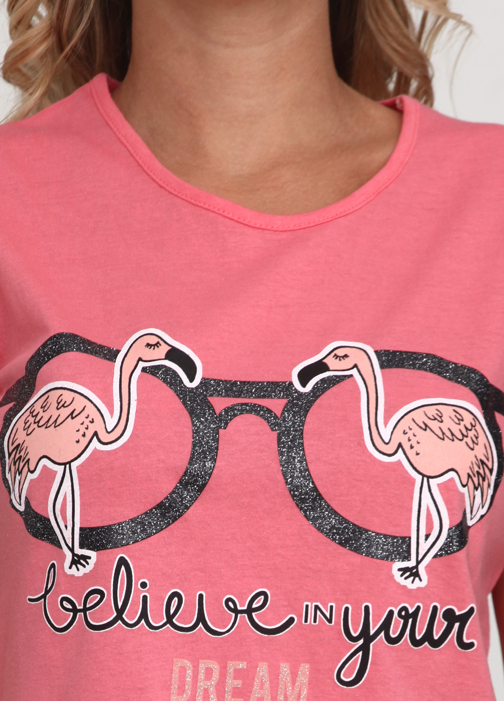Розовая летняя футболка Life